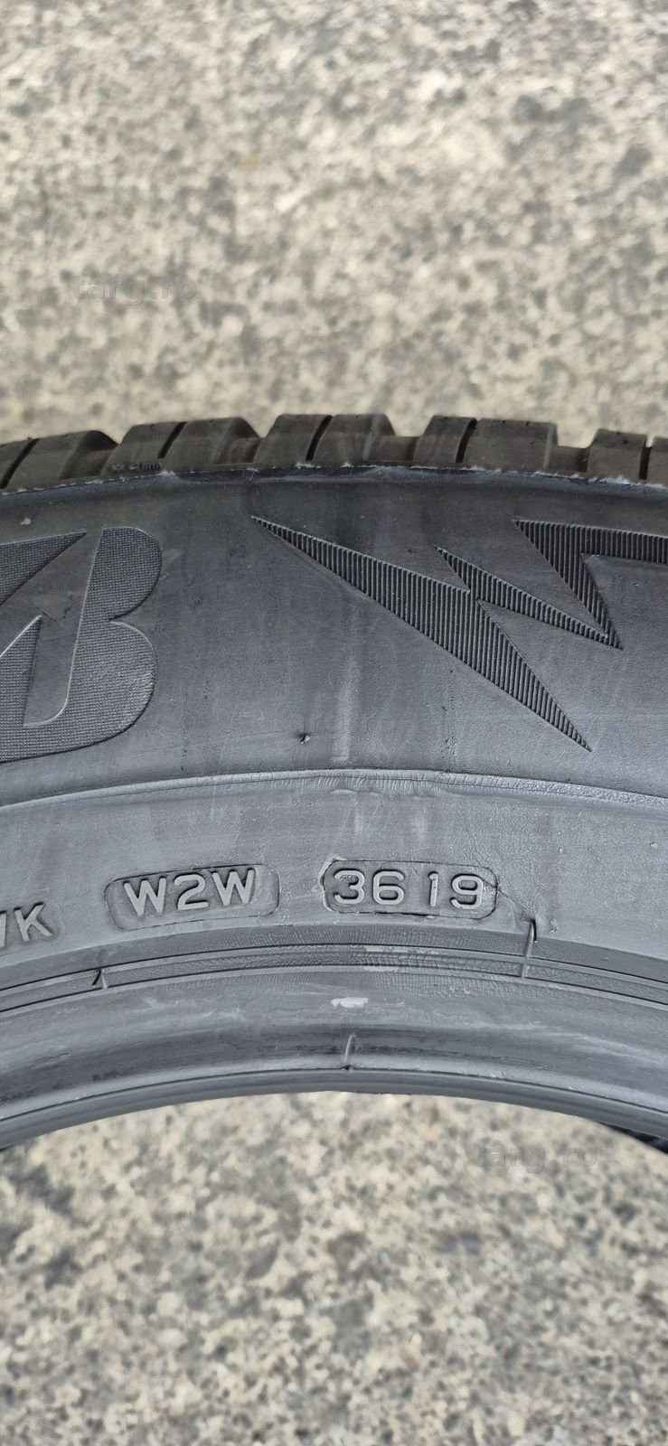 4 anvelope iarna Bridgestone 235/65/18.Pretul este pe bucata. 8