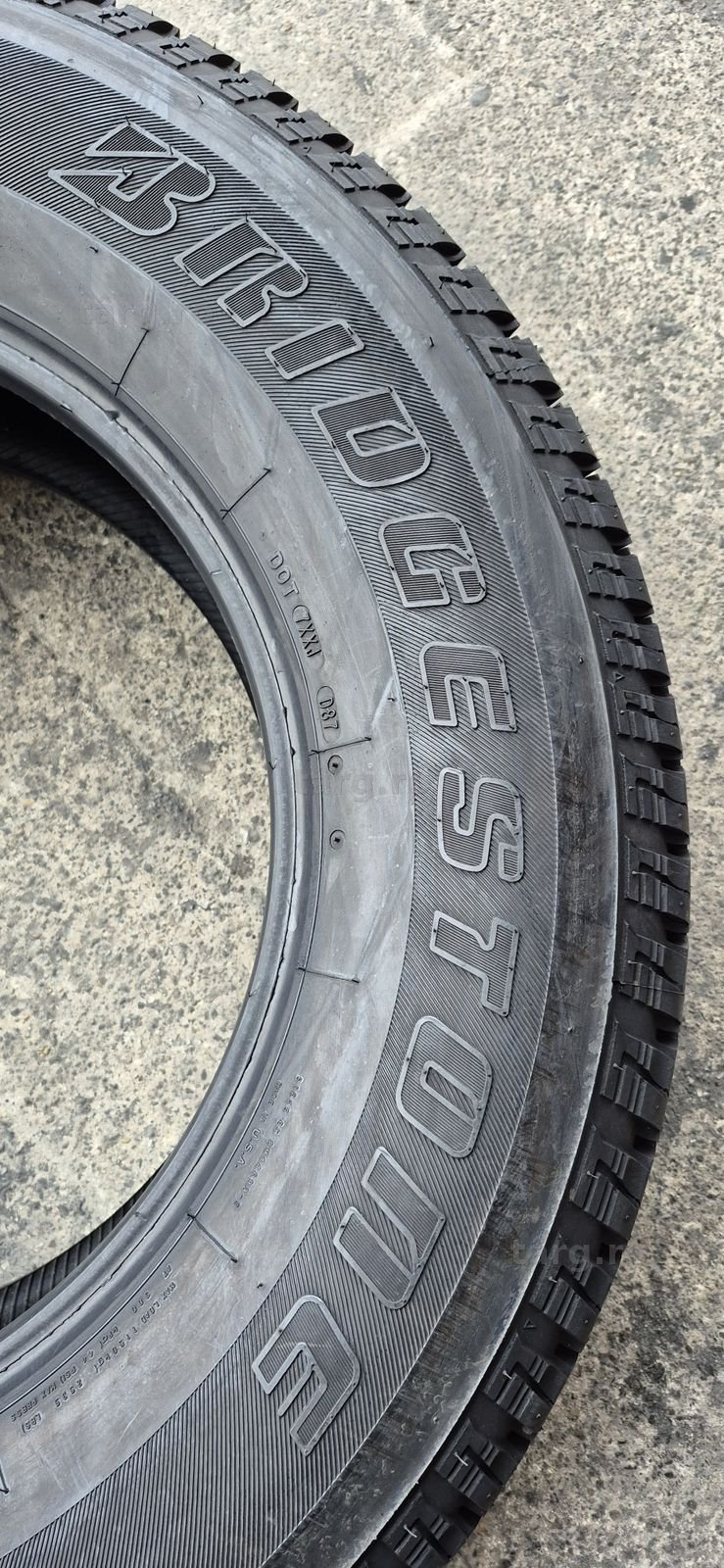 4 anvelope M+S Bridgestone 255/70/18.Pretul este pe bucata. 4