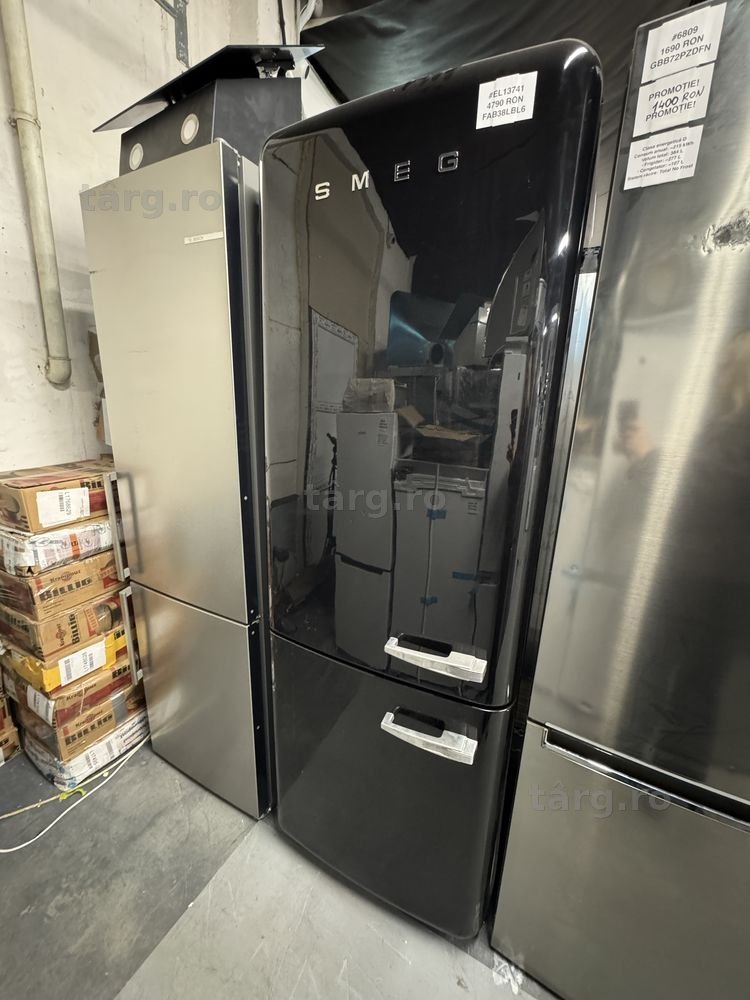 Combină frigorifică retro Smeg FAB38LBL6