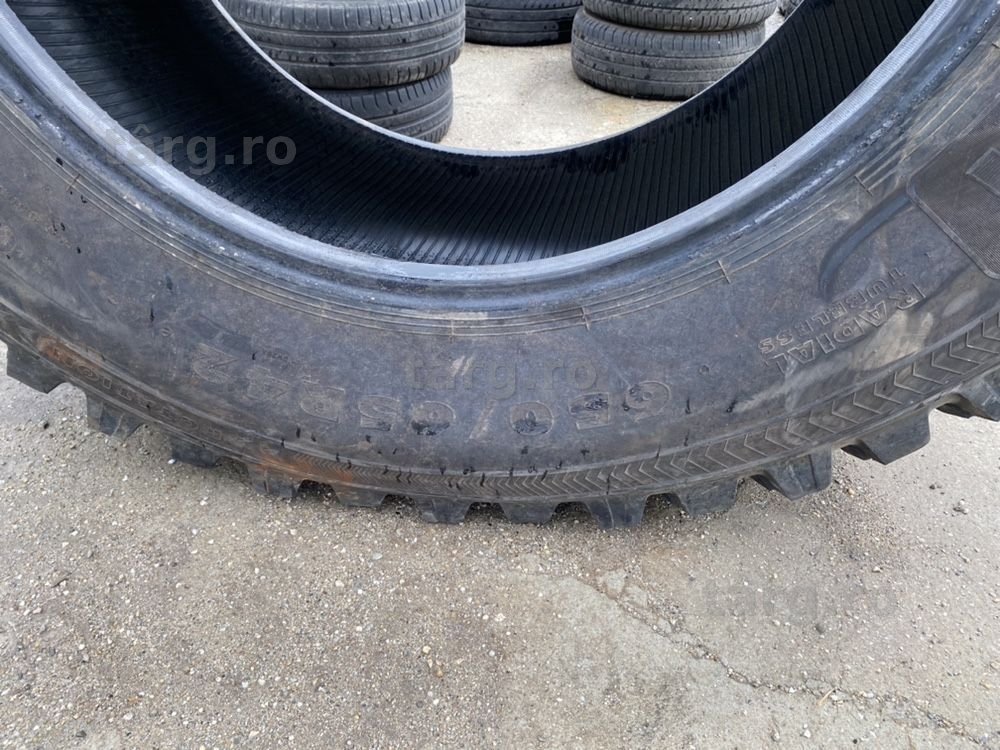 650/65r42 4