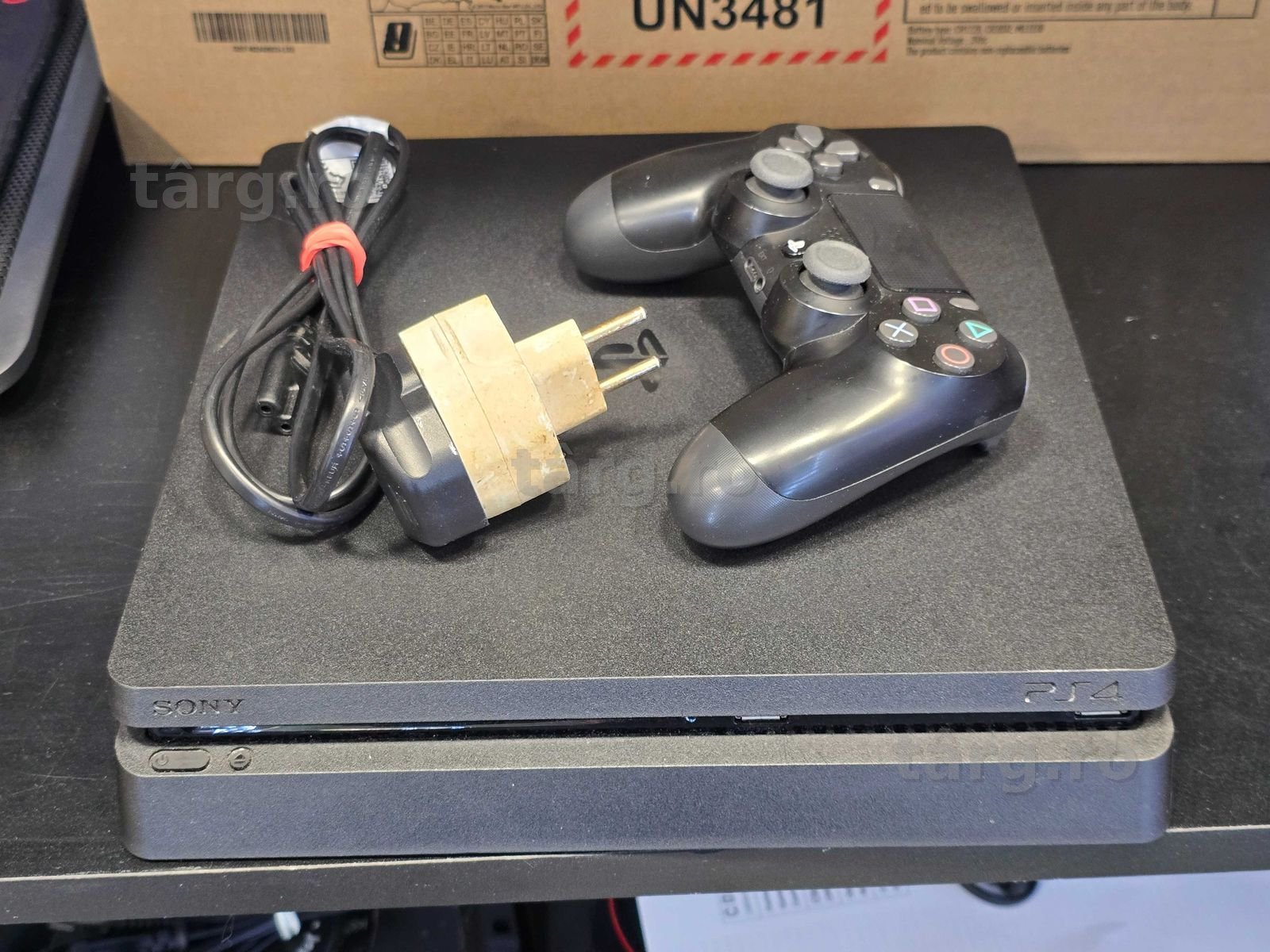 Hope Amanet P10/Consola PS4 Slim 500GB + 1 maneta