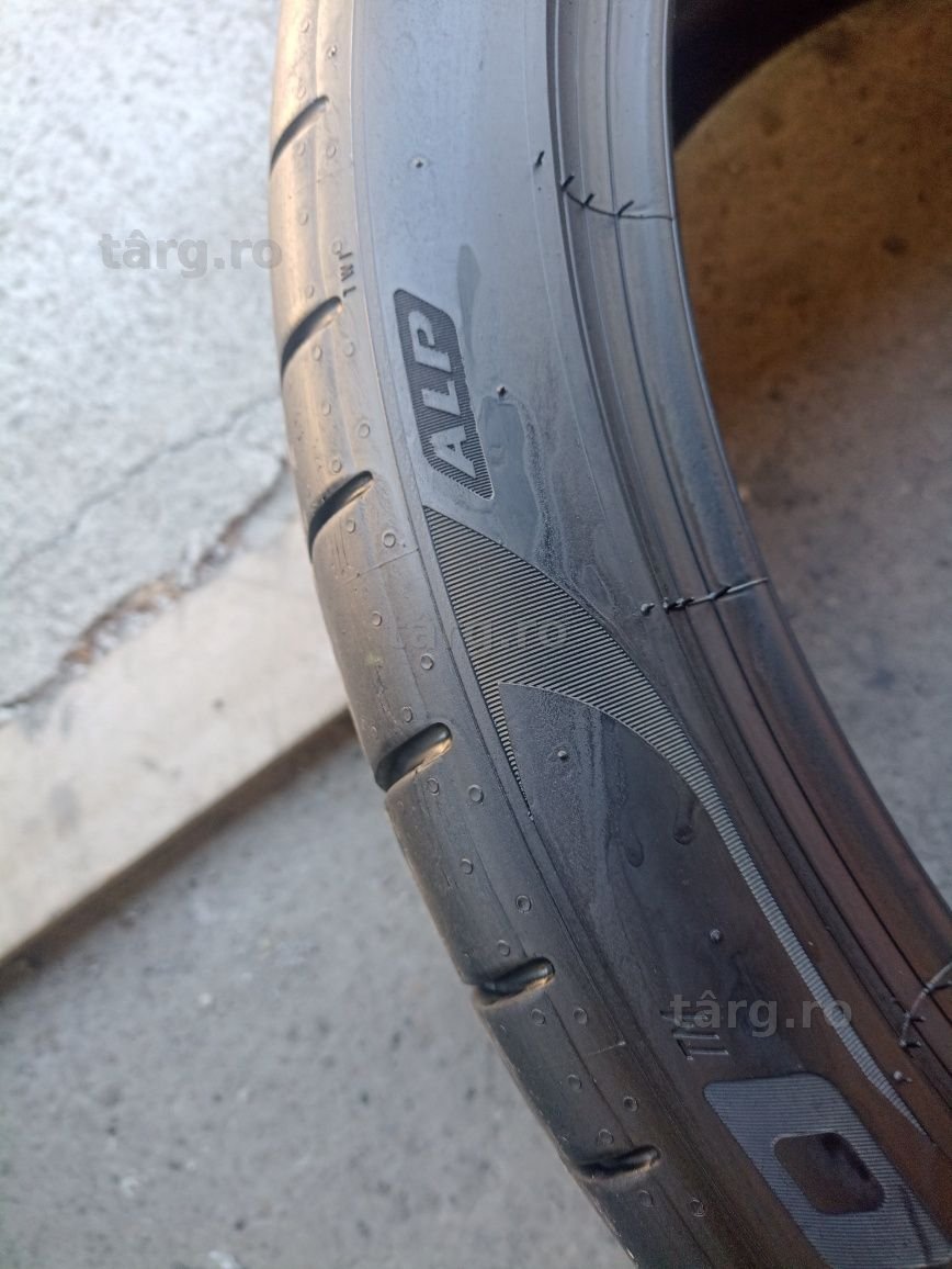 2 anvelope de vara Pirelli 325/30 R23 dot 2420 5