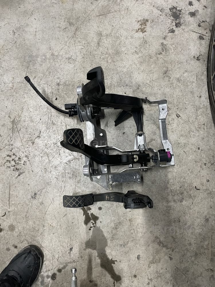 Pod pedalier pedala ambreiaj frana Audi A4 A5 b8 europa manual automat