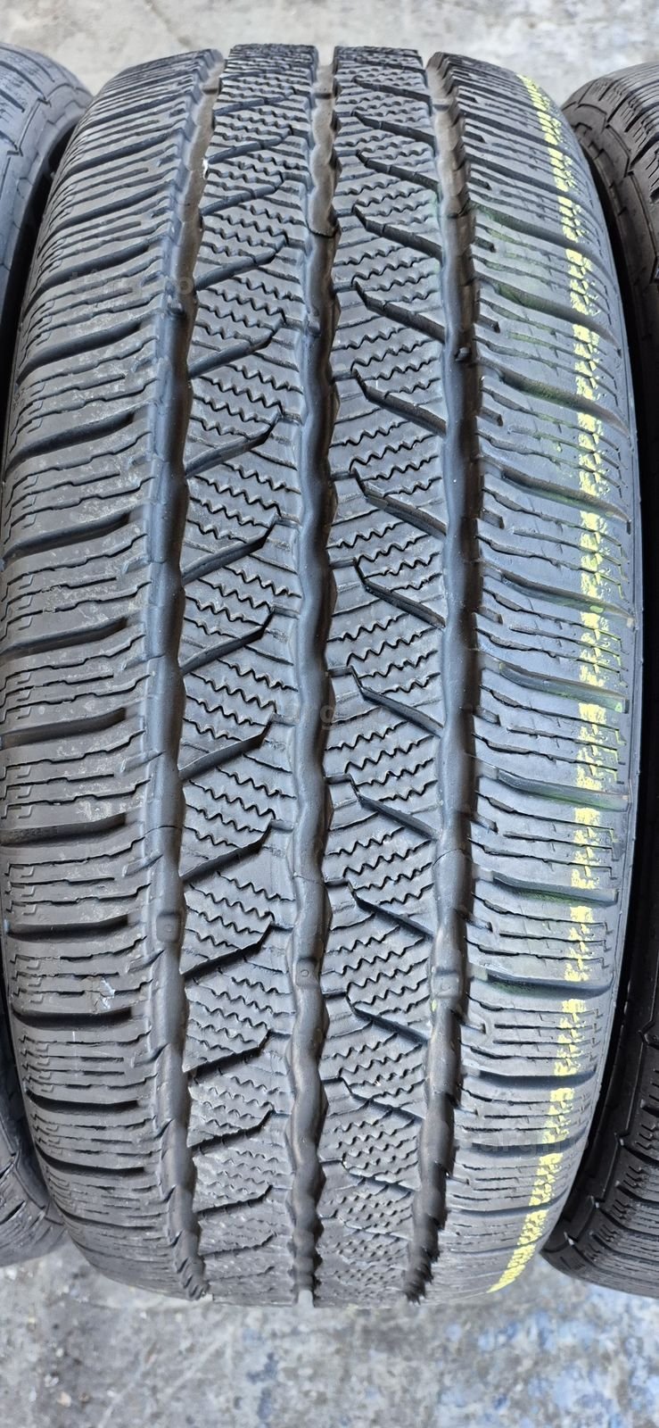 4 anvelope iarna ca si noi Continental 225/55/17 C.Pret/bucata. 3