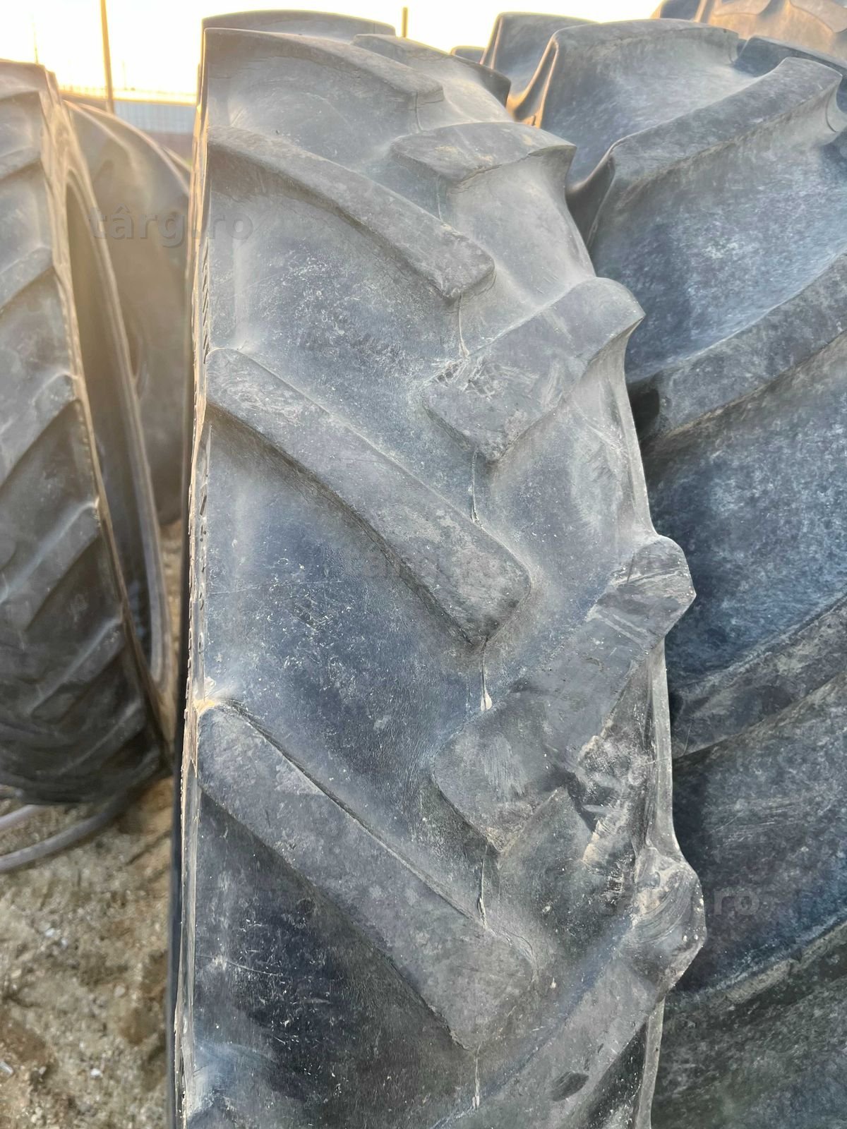 Anvelope sh 300/85 R42 Continental 5