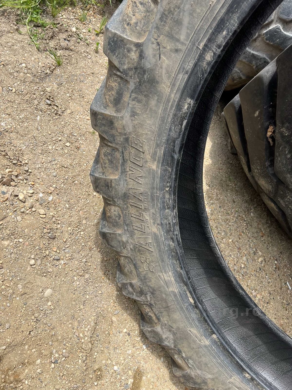 Anvelope sh 12.4 R46 Alliance 3