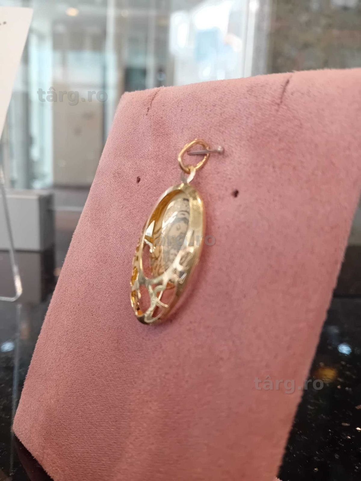 Medalion Maria si copilul aur 14K 2.97g (Iulius Mall)(B-460.6) Garantie 2 ani! 2