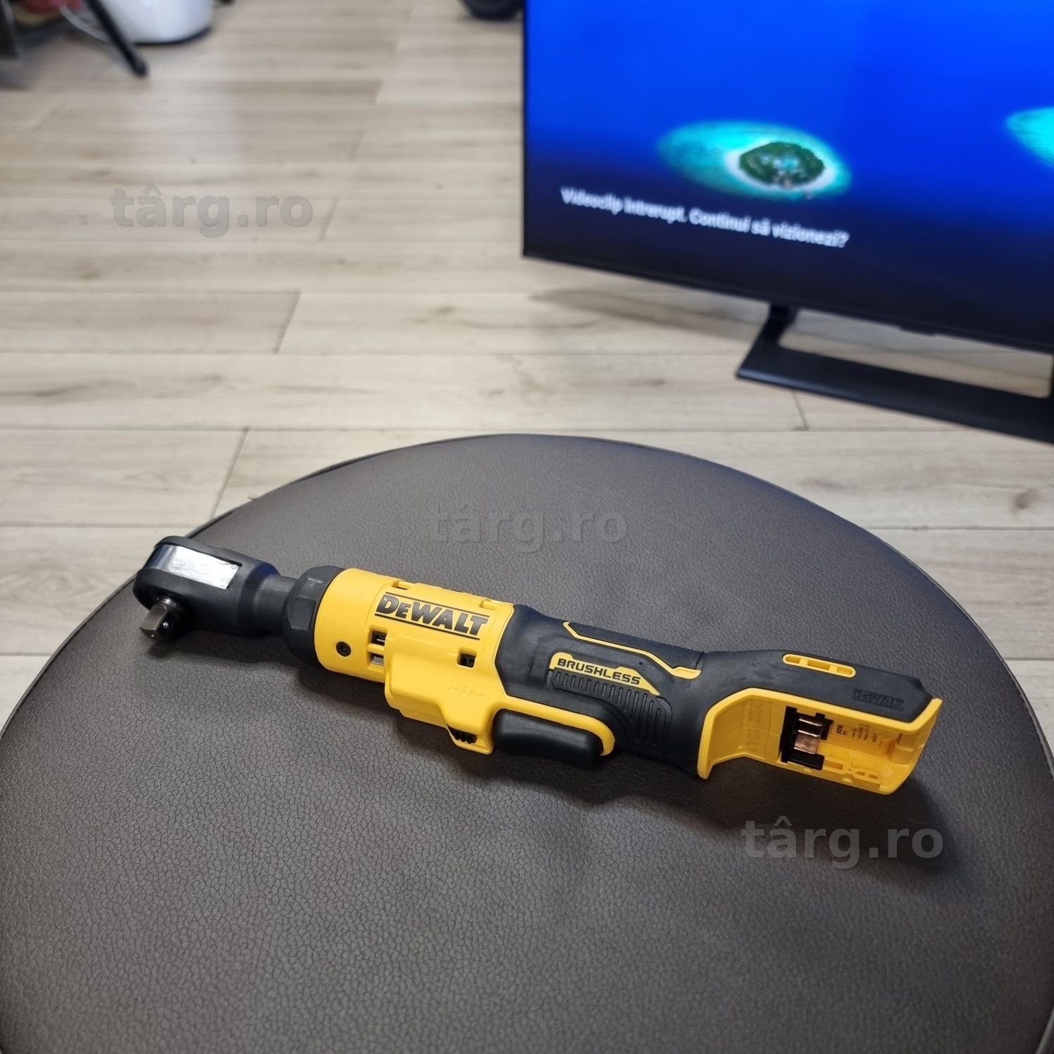 Amanet F28: Cheie cu clichet Dewalt DCF503
