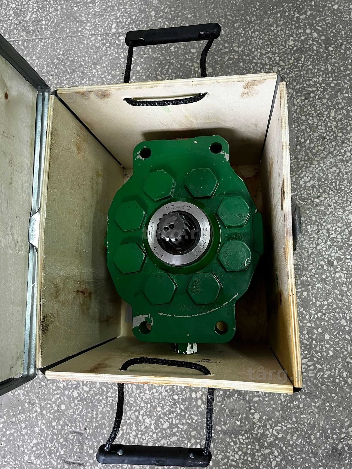 Pomoa Hidraulica john deere pe nuturi