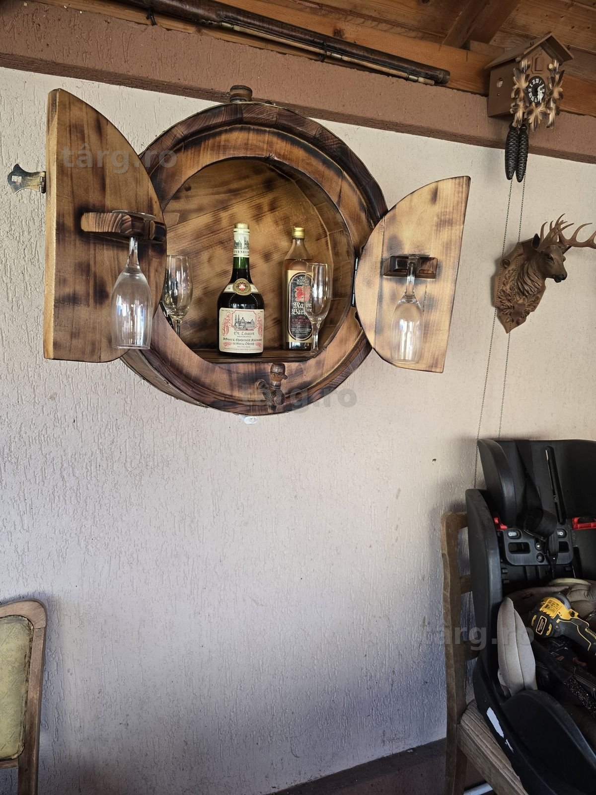 Raft bar ,raft sticle perete ,raft sticle