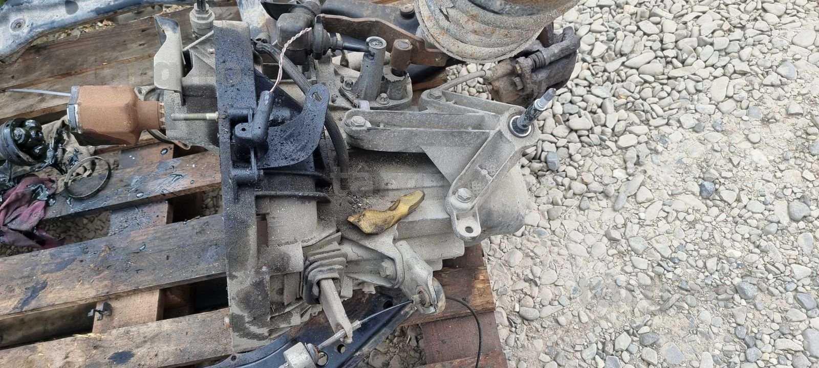 Cutie viteze Dacia Logan 1.5 DCI euro 3 2005 2006