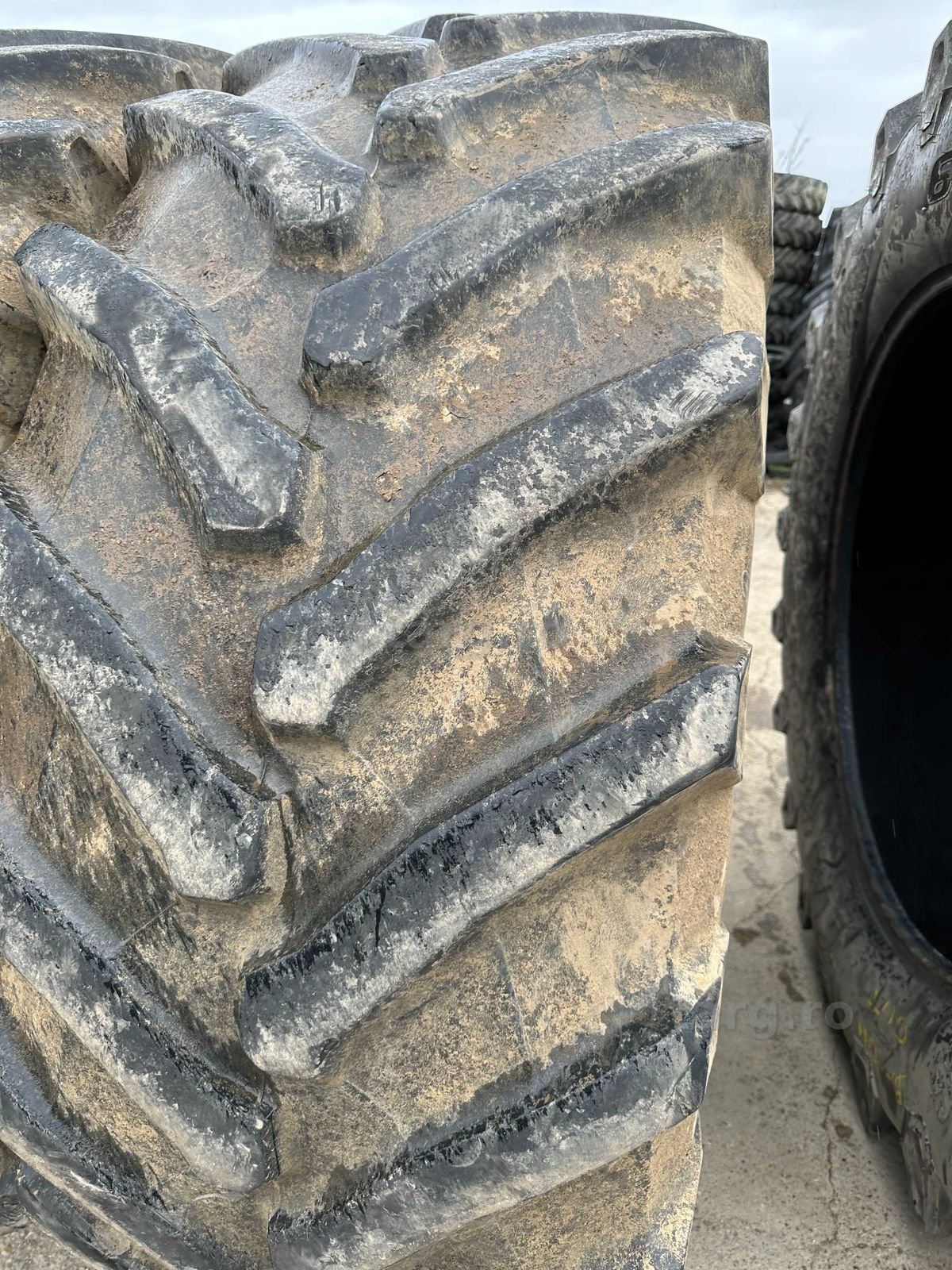 Anvelope sh 650.65 R38 5