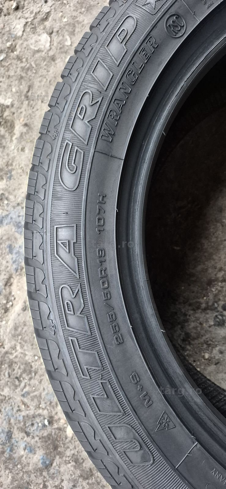 4 anvelope iarna runflat Goodyear,255/50/19.Pretul este pe bucata 5