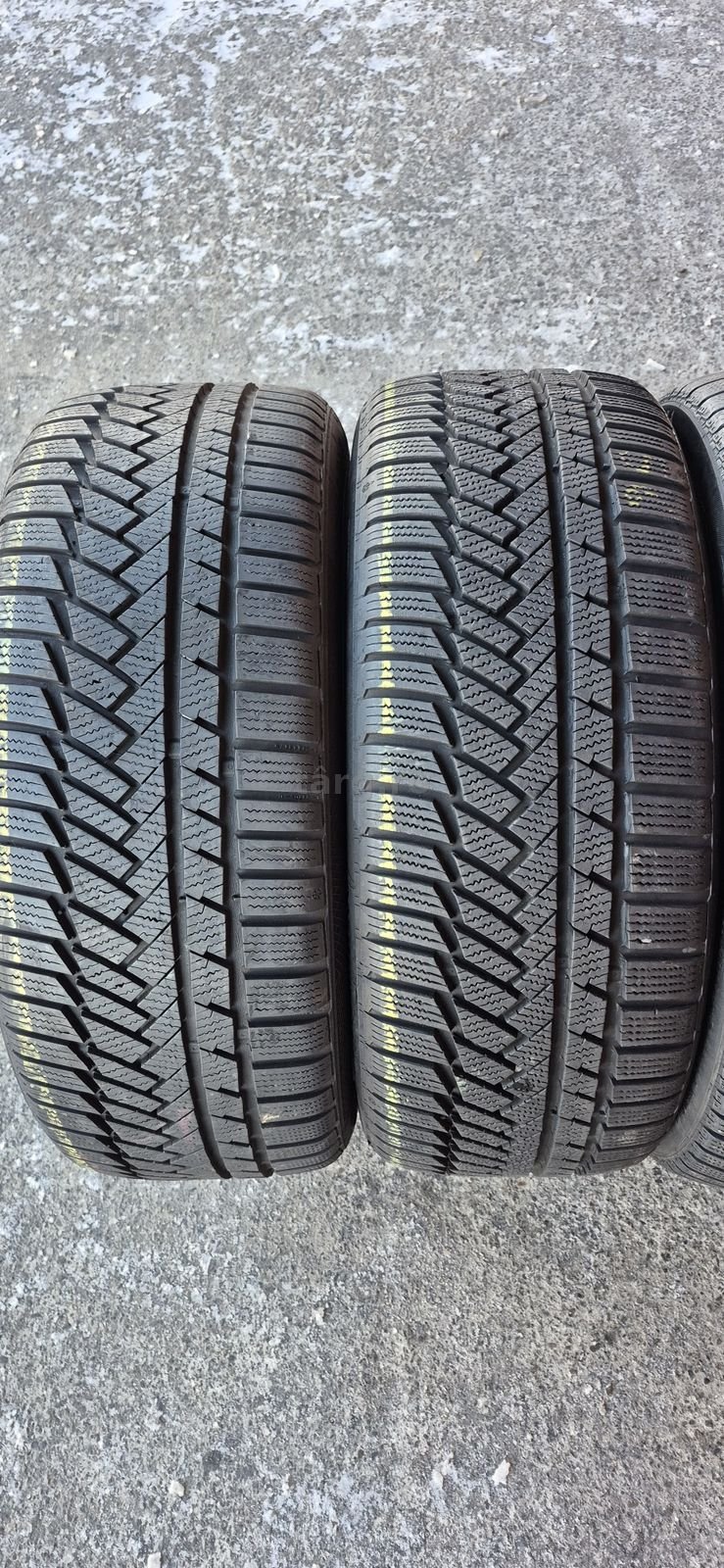 4 anvelope iarna Continental,fata 225/45/18,spate 25 5/40/18.Pret/buc. 2