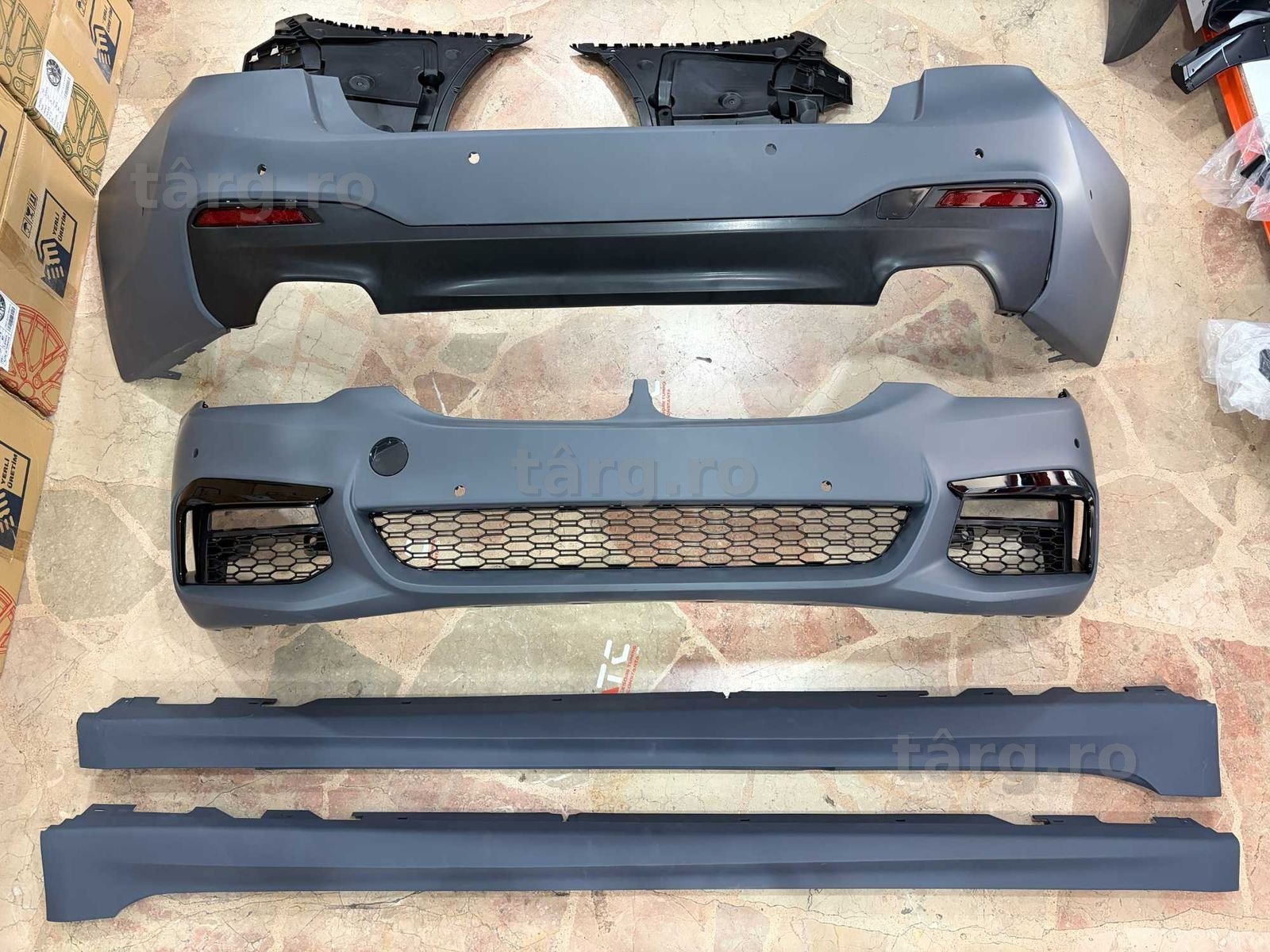 Pachet MTech Bmw G30 Seria 5 Bara Fata + Spate + Praguri
