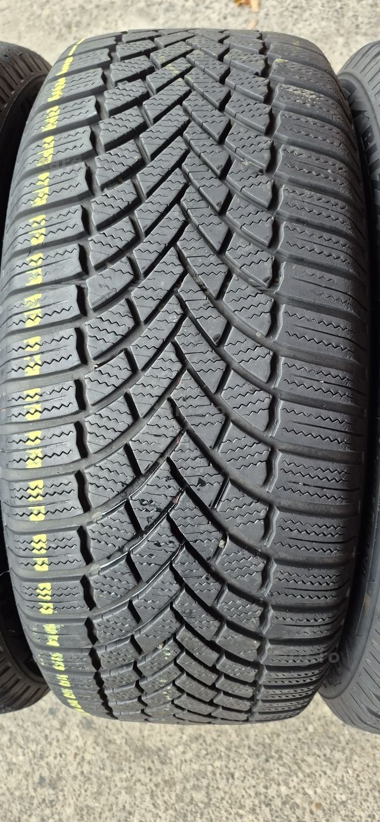 4 anvelope iarna runflat Bridgestone 225/55/17 .Pretul este pe bucata. 3