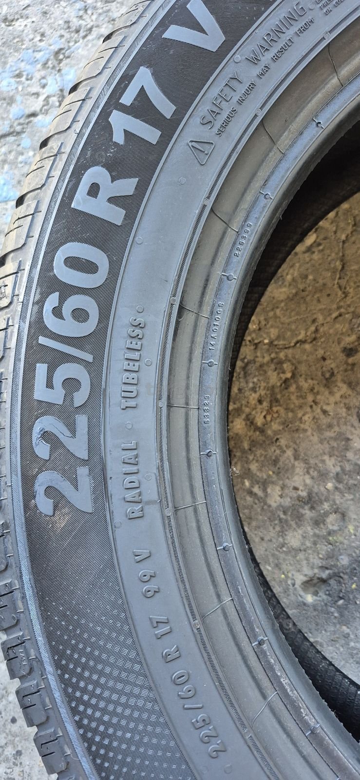 4 anvelope vara ca noi Semperit 225/60/17,dot 2021.Pretul este pe bucata. 7