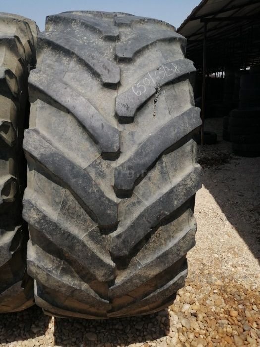 650/65R38 4