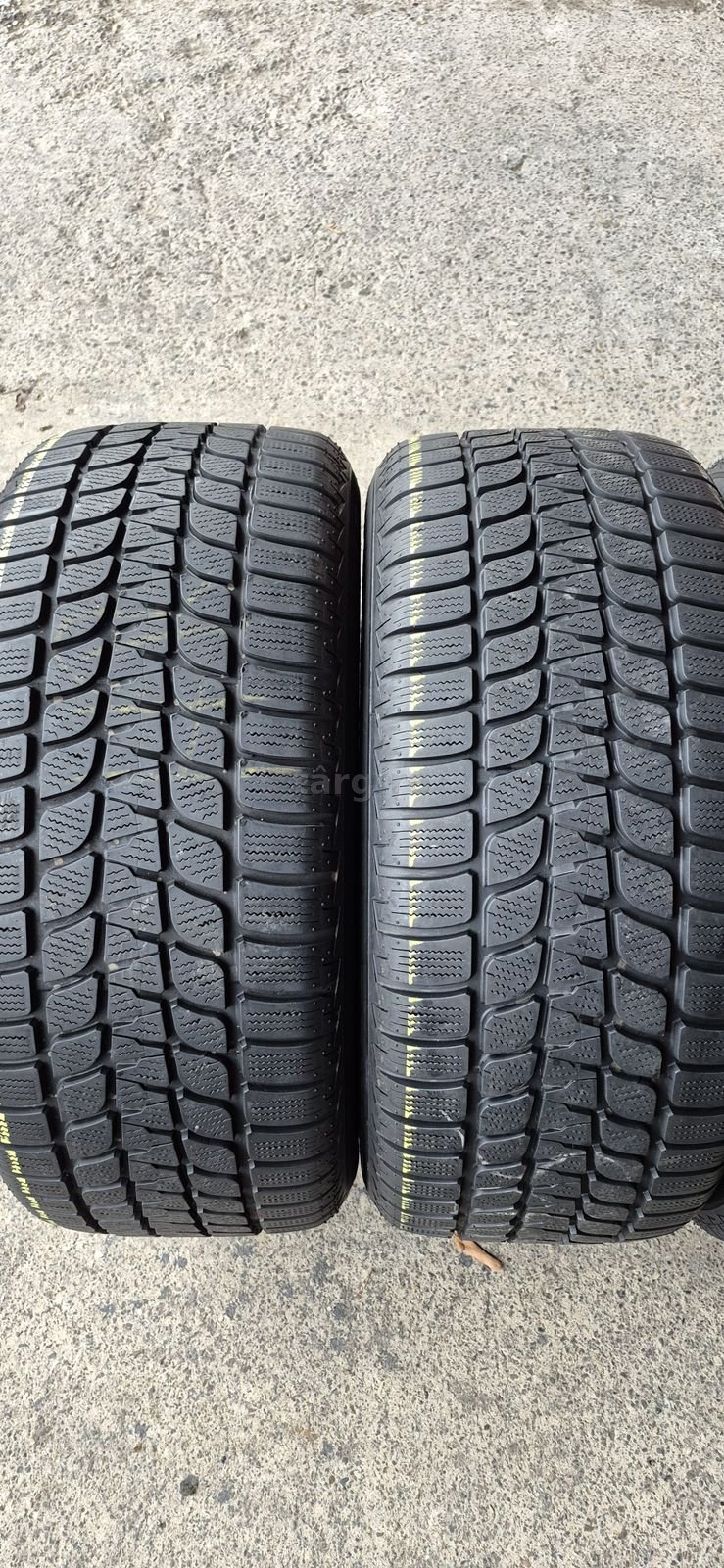 4 anvelope iarna Bridgestone 255/55/17.Pretul este pe bucata 2