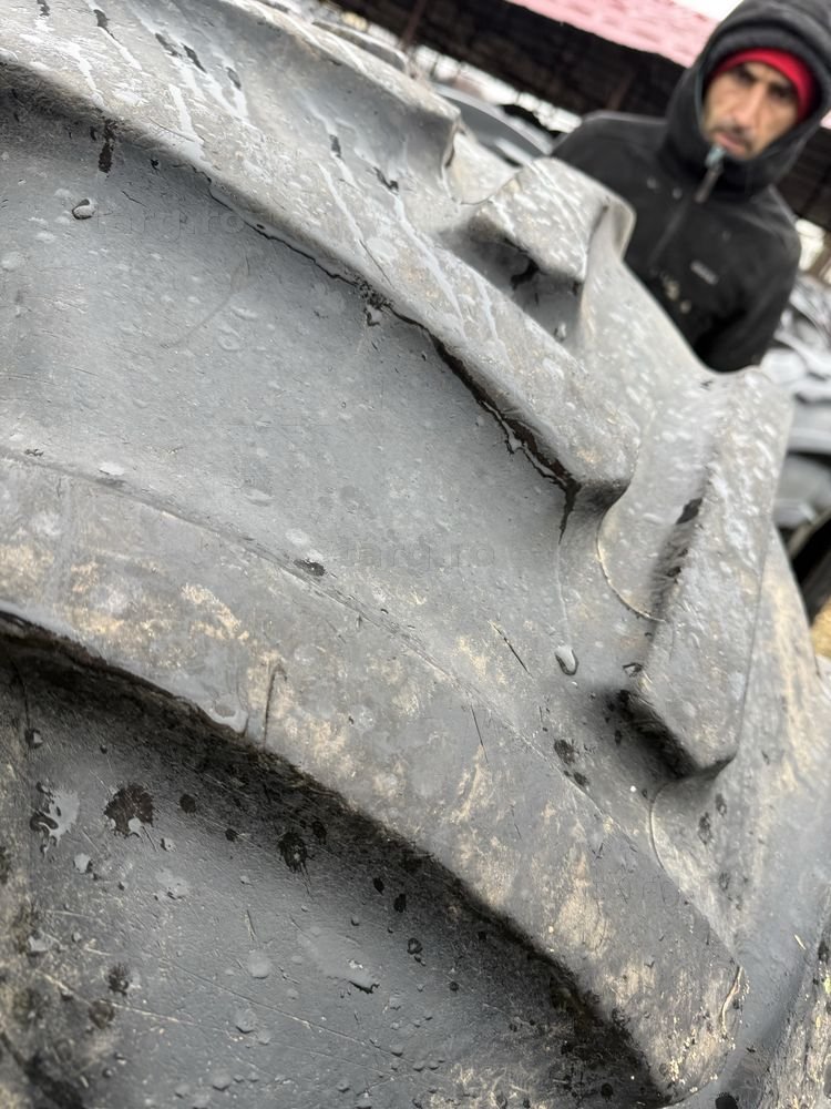 540/65r28 mitas 2
