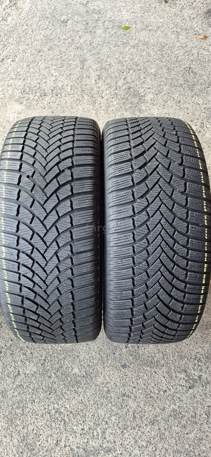 4 anvelope iarna Bridgestone 235/45/18.Pretul este pe bucata 2