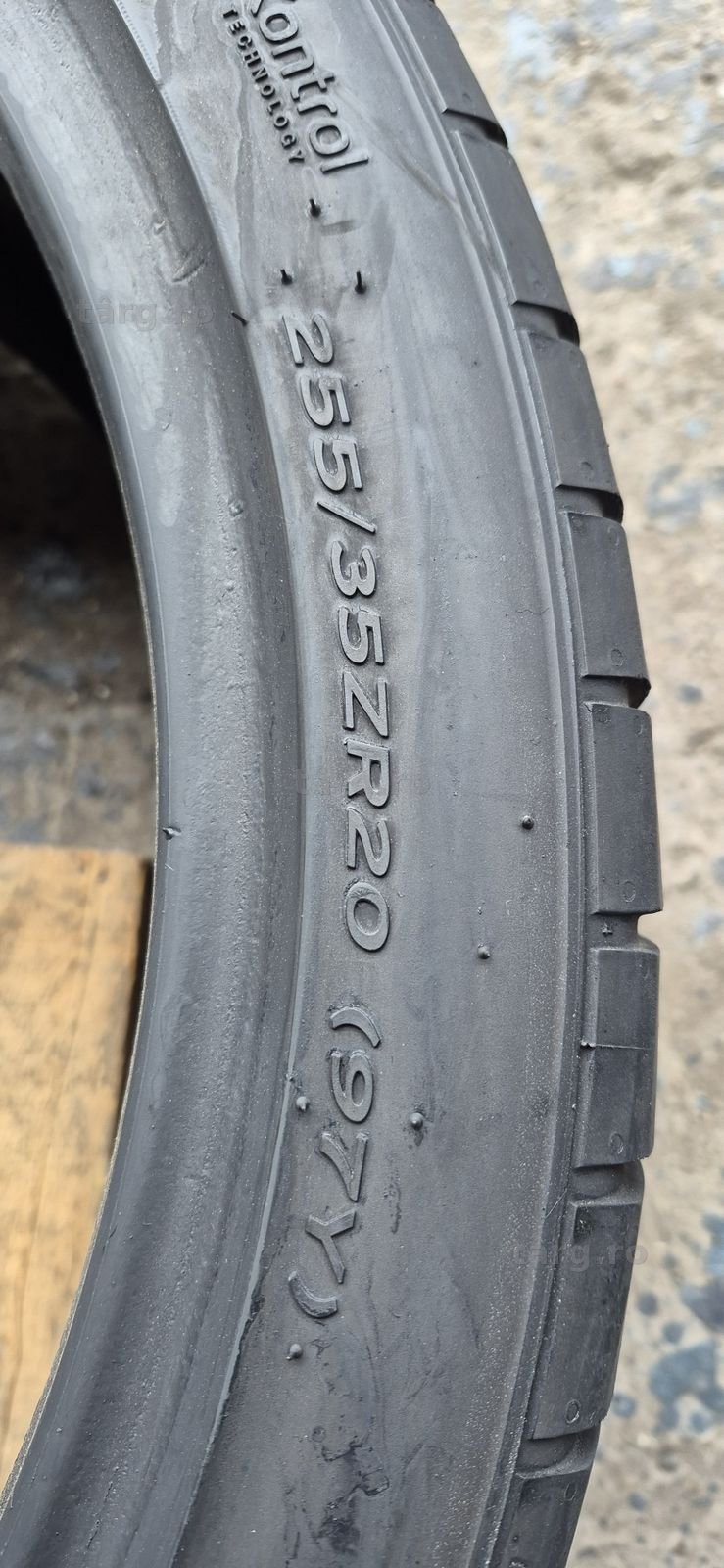 2 anvelope vara ca noi Hankook 255/35/20,dot 2023.Pretul este pe buc. 6