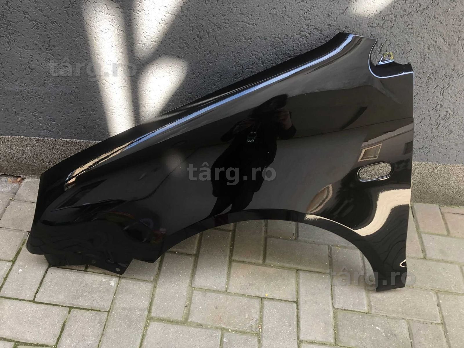 Aripa Fata Stanga VW Polo 5/V 2002-2005 Vopsit Negru Metalizat