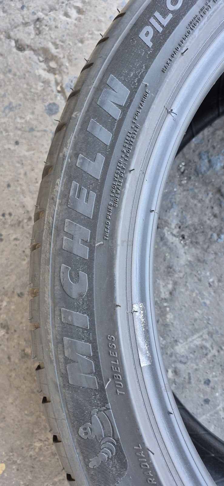 4 anvelope vara Michelin,fata 255/40/20,spate 295/35/20.Pret/buc 3
