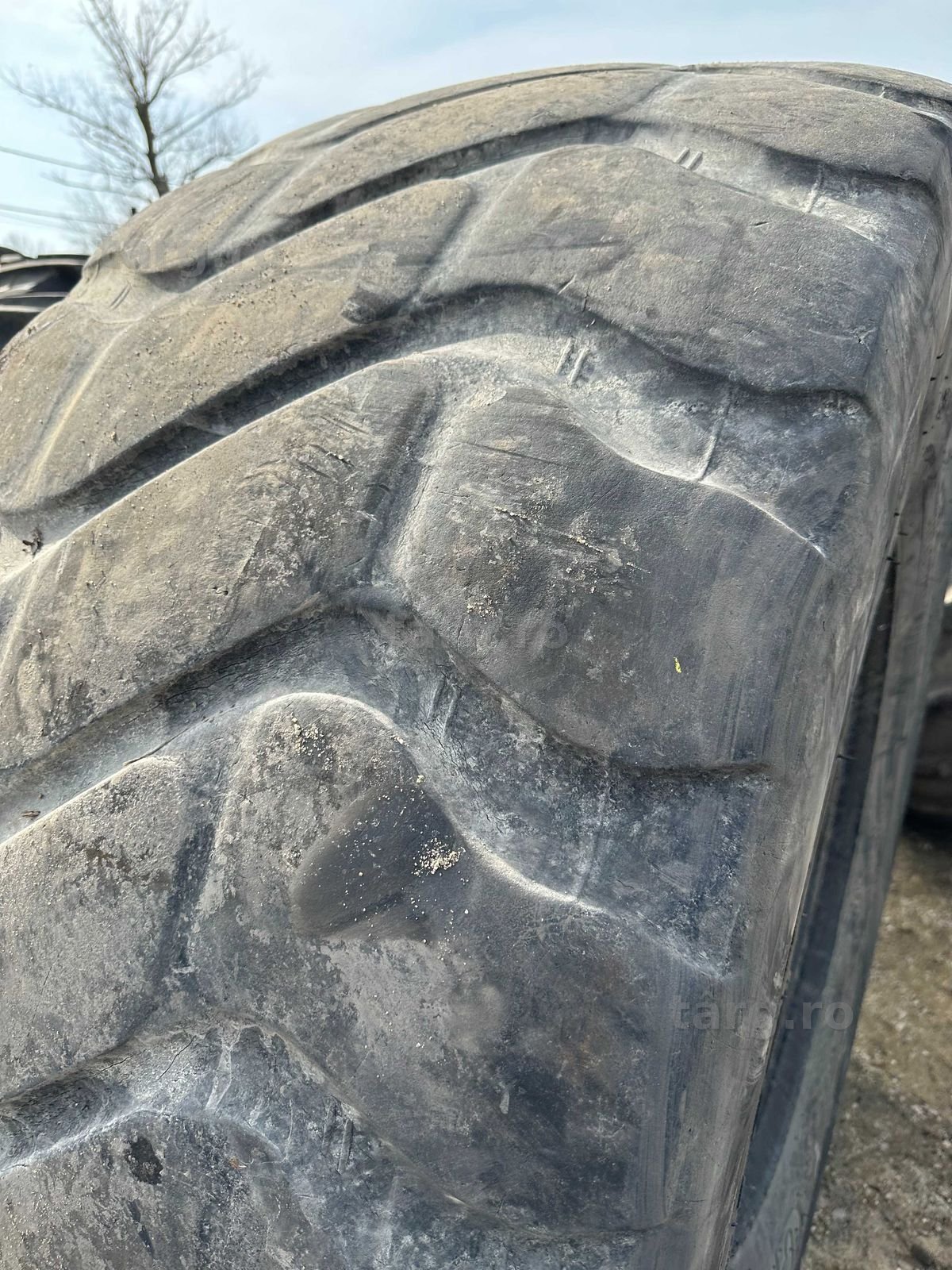 26.5  R25  Goodyear 4