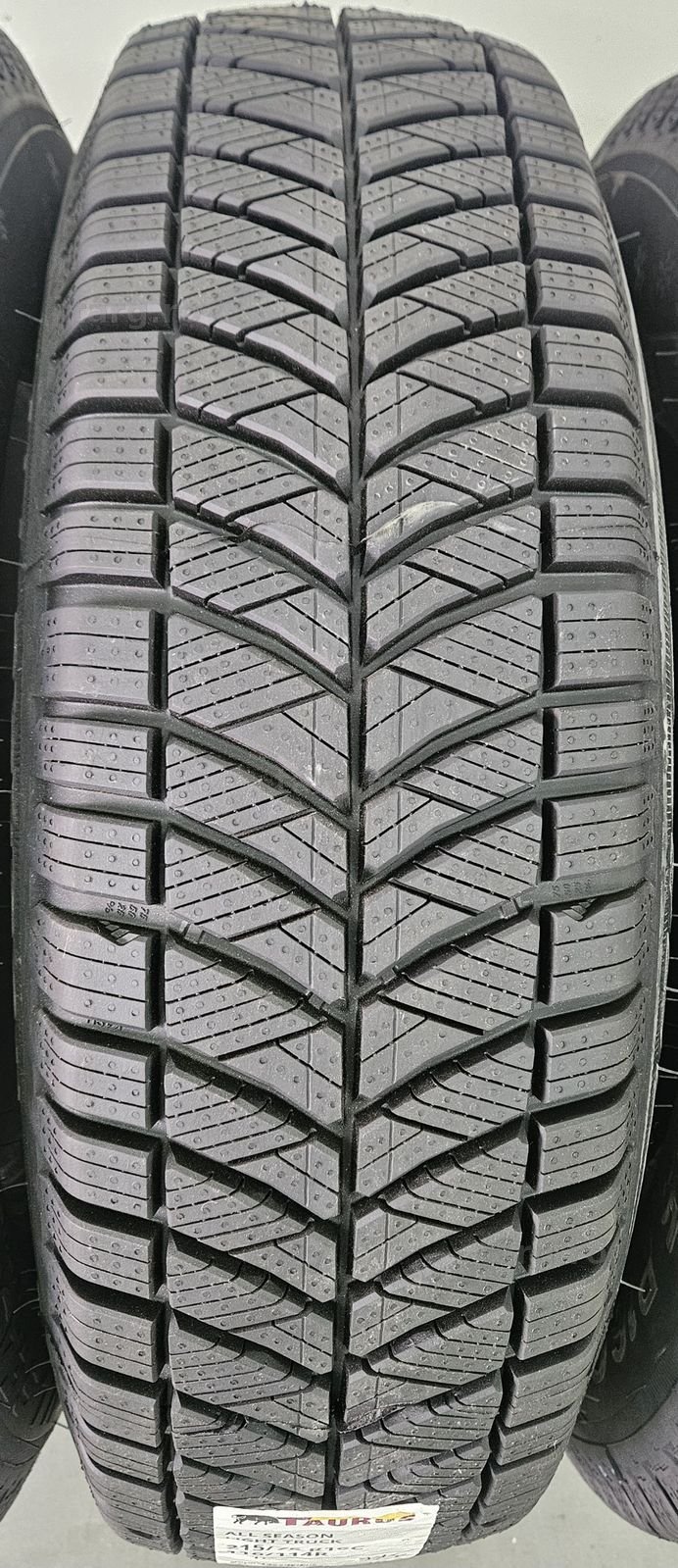 215/75 R16C 116R, TAURUS (by Michelin) Anvelope All Season M+S 3