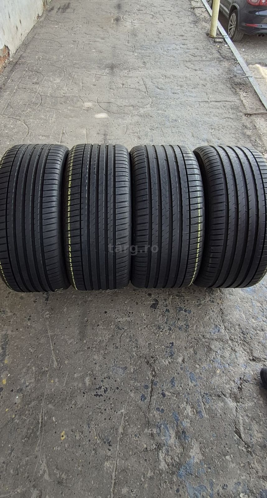 4 anvelope vara ca noi Michelin,fata 285/40/21,spate 315/35/21.Pret/bucata