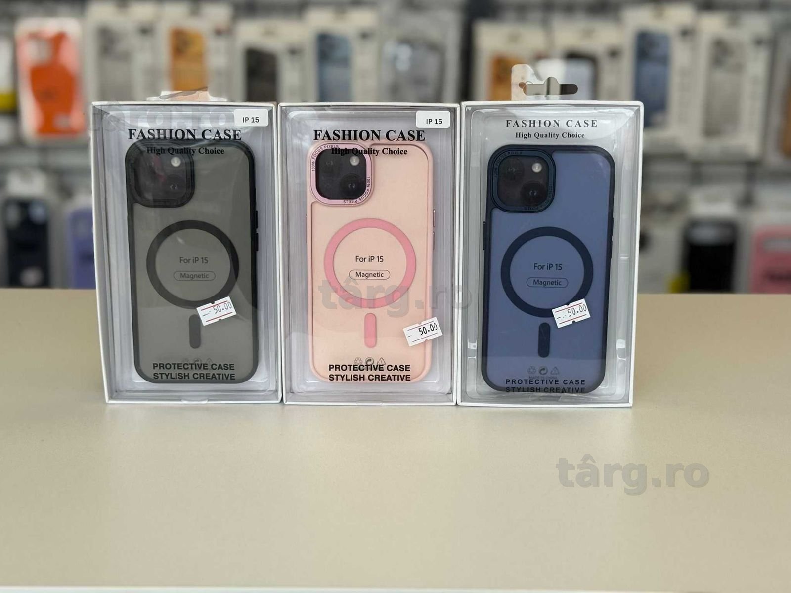 Husa cu MagSafe Fumurie , folie, cablu, incarcator iPhone 15