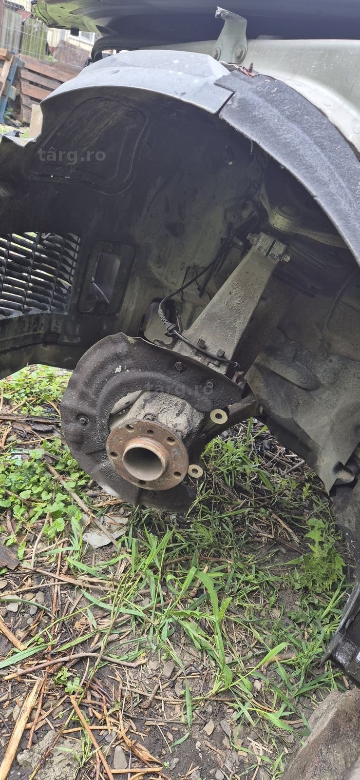 Fuzeta stânga bmw seria 5 f10 f11 2.0d n47 184 cp