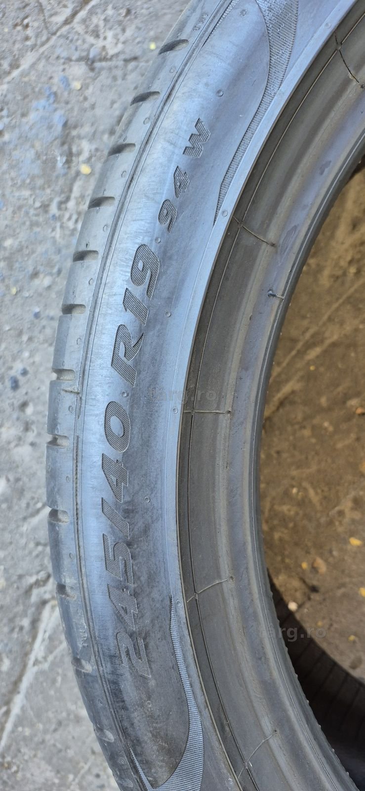 4 anvelope vara Pirelli,fata 245/40/19,spate 275/35/19.Pretul este pe bucata 5