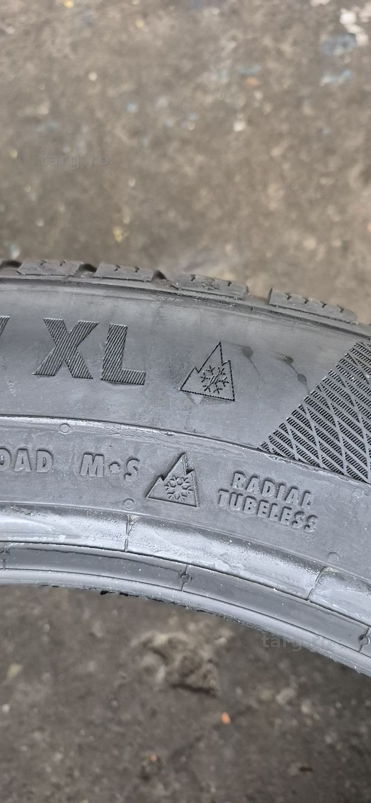 4 anvelope iarna Continental 285/45/22.Pretul este pe bucata. 8