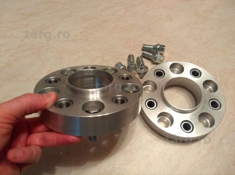 Kit 2 Flanșe Distantiere BMW  de 30 mm - 3 cm cu prindere dubla