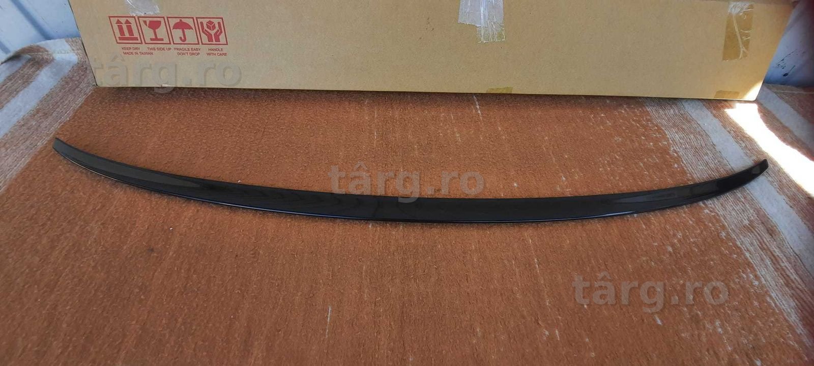 Eleron portbagaj Audi A3 8V intre 2013 si 2020 Negru Lucios