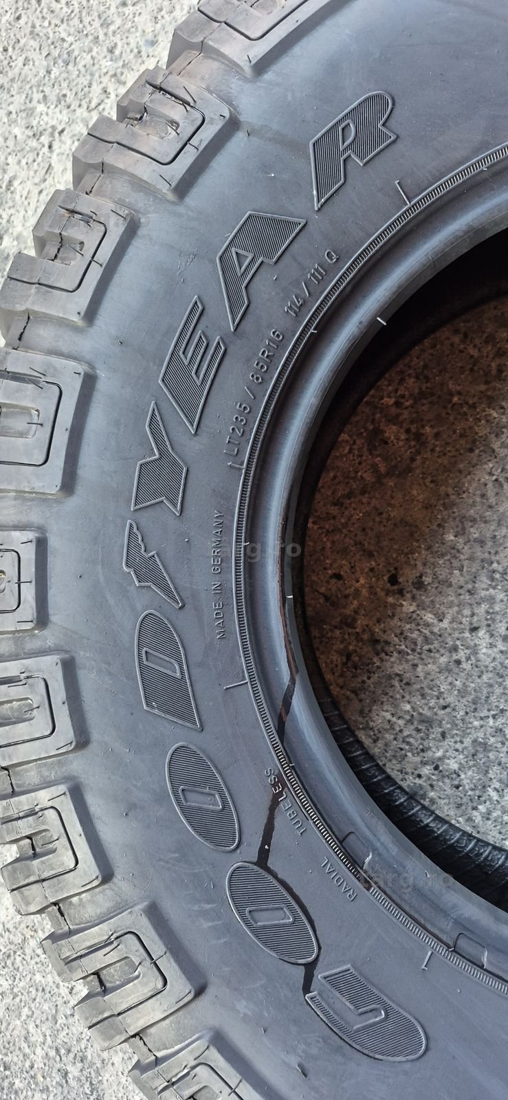 4 anvelope M+S M/T Goodyear 235/85/16.Pretul este pe bucata. 4