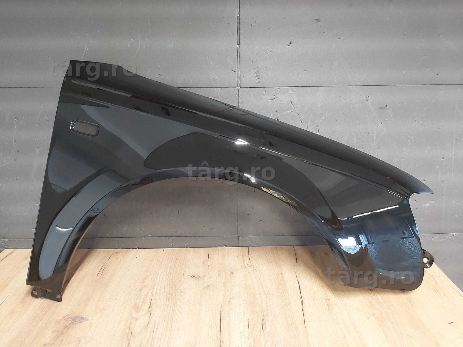 Aripa Fata Dreapta Audi A4 B7 An 2004-2007 (LY9B (Negru))