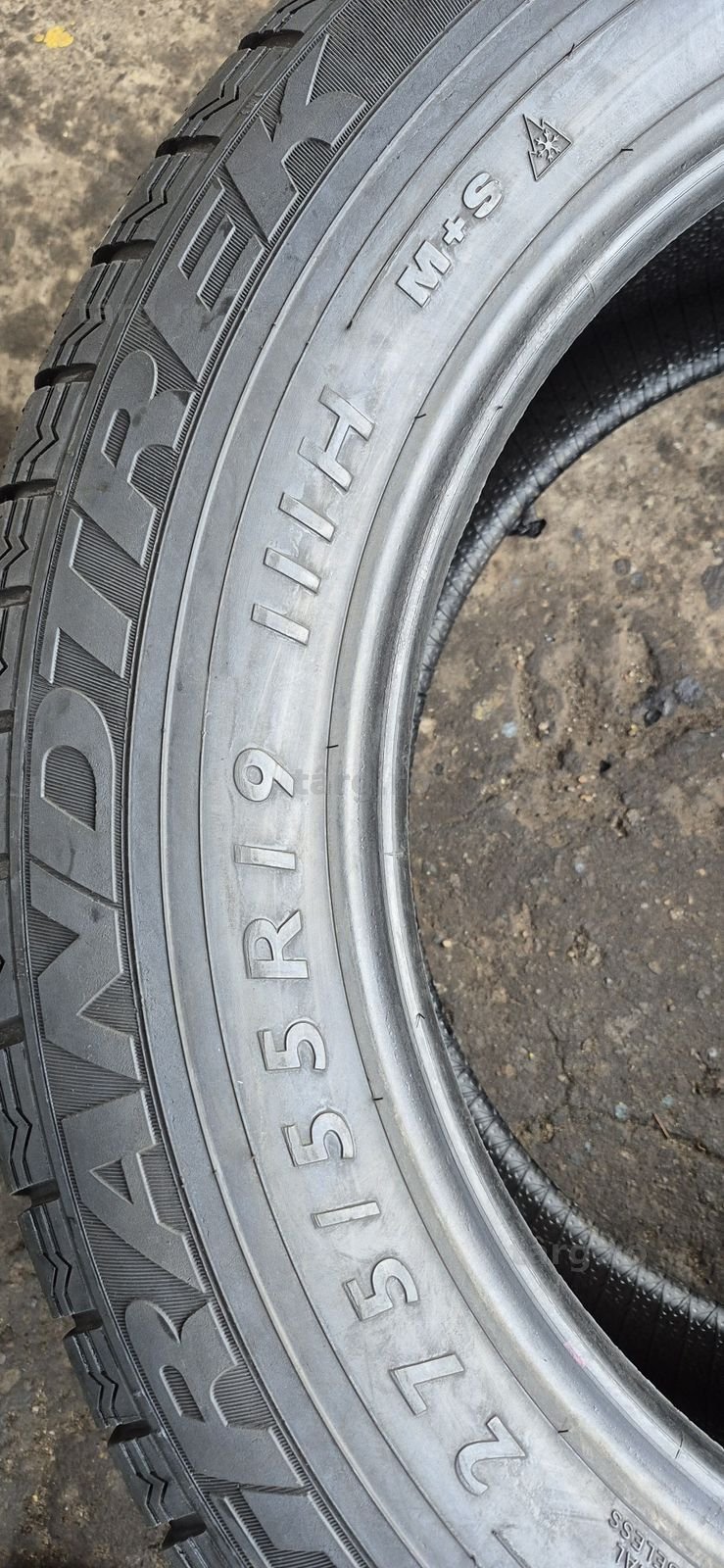 2 anvelope iarna Dunlop 275/55/19,dot 2022.Pretul este pe bucata. 5