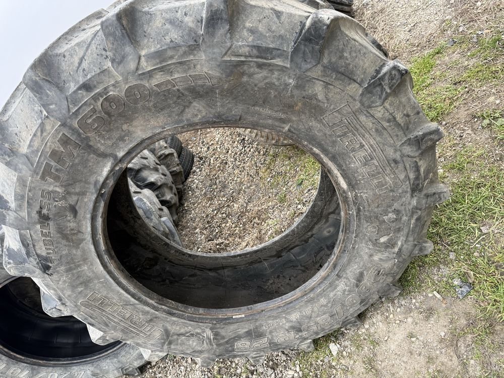 380/85r28 pirelli 4