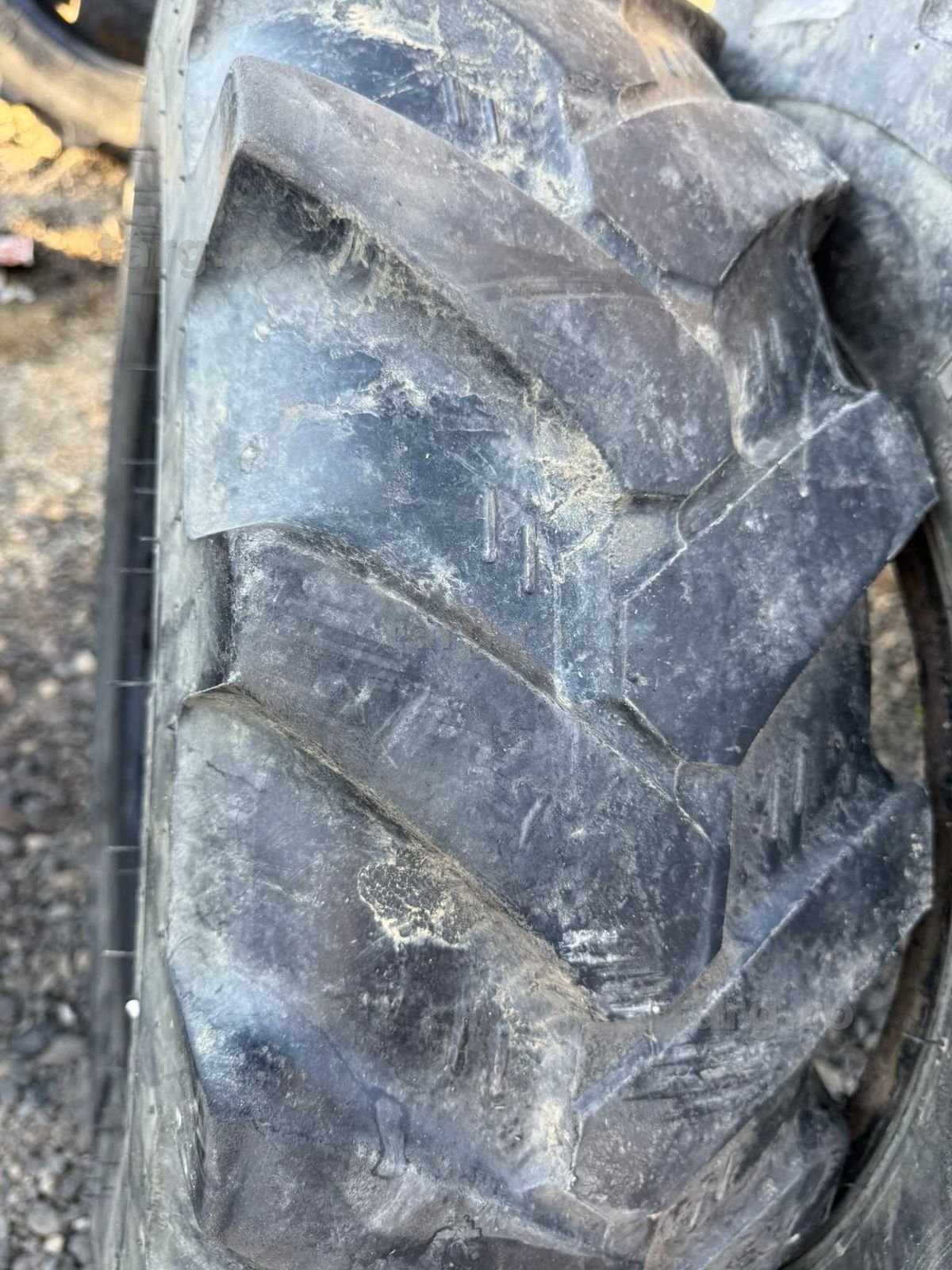 Anvelope sh 10.5 R18 4