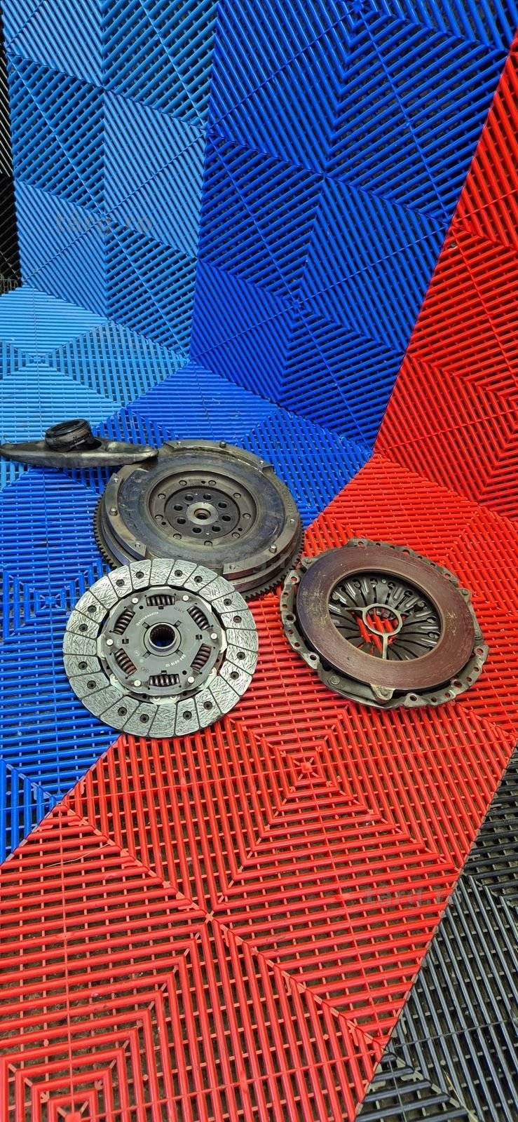 Chit ambreaj bmw x1 e84 2.0d N47 177cp euro 5 Xdrive
