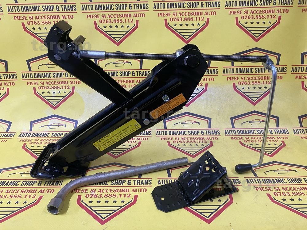 Cric auto original neutilizat OEM Audi Q5 8R  compatibil si cu : Vw Touareg 7LA 7L6 Audi Q7 4L