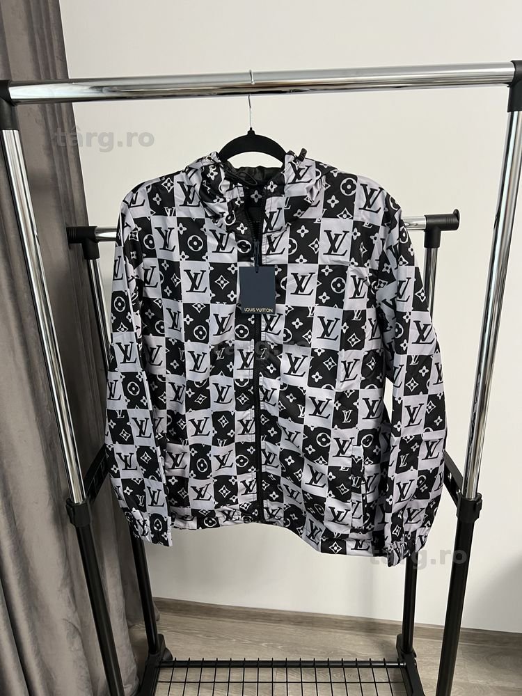 Geaca LOUIS VUITTON super calitate
