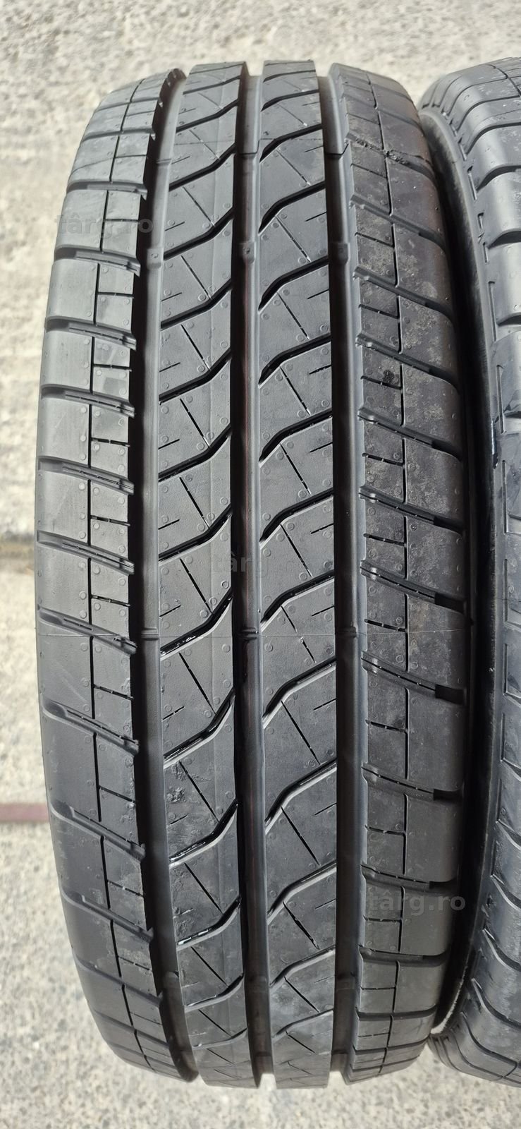 4 anvelope vara noi Bridgestone 205/75/16C,dot 2023-2024.Pretul este pe bucata 3