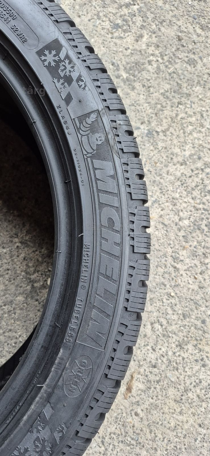 4 anvelope iarna Michelin,fata 245/40/18,spate 265/35/18.Pret/bucata 4