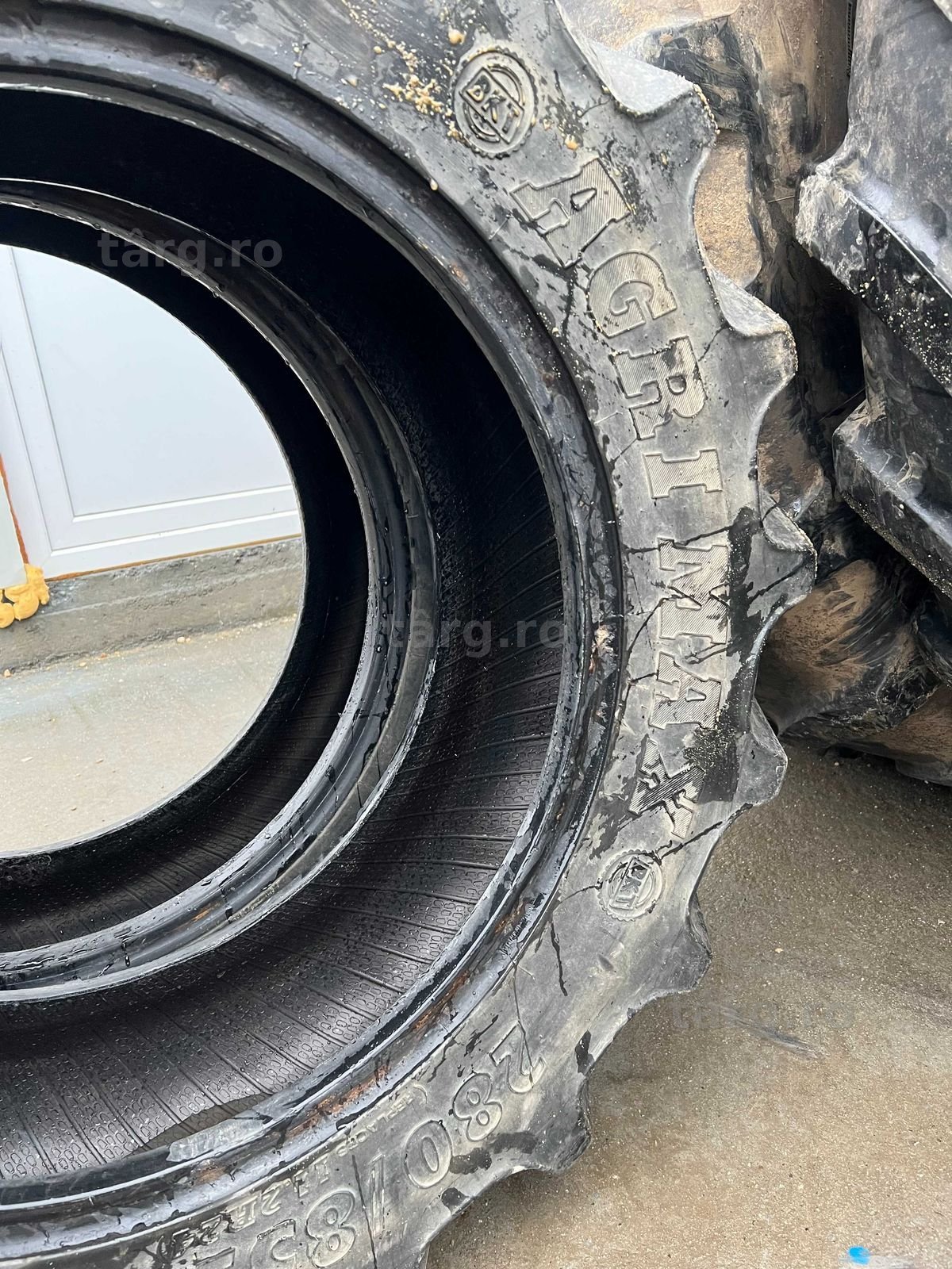 Anvelope sh 11.2 r24 BKT 3