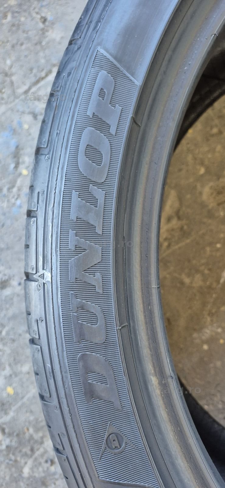 4 anvelope vara runflat Dunlop,fata 285/35/21,spate 325/30/21.Pretul este pe bucata. 3
