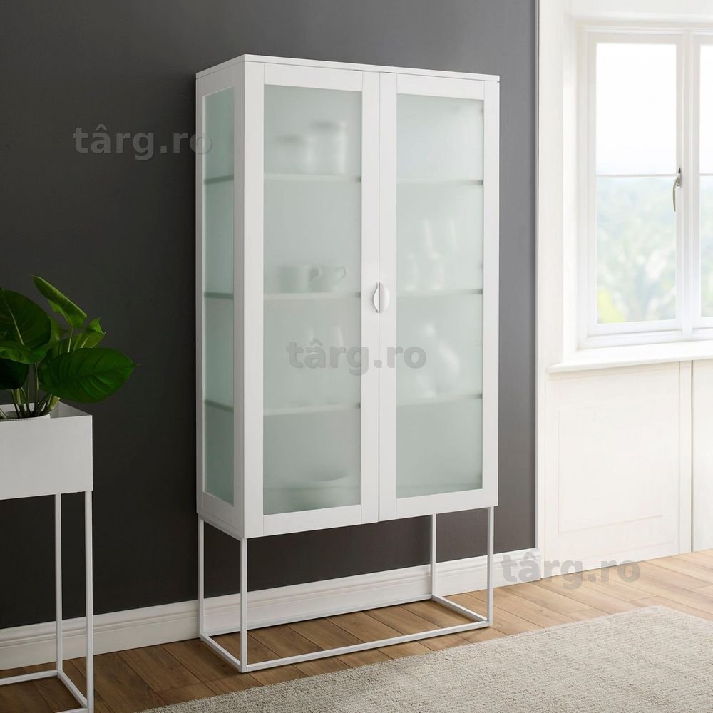 Vitrin din MDF vopsit